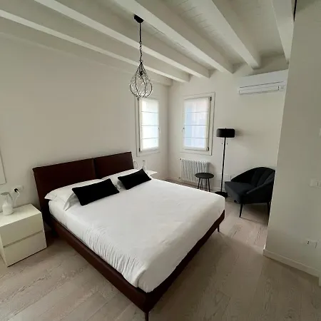 Torre 735 - Local Lejlighed Burano